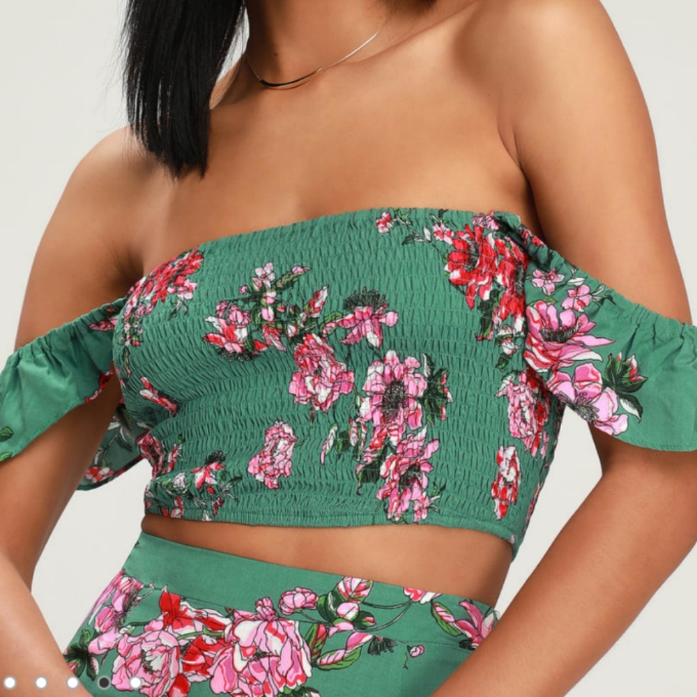 *Top Only* Green Floral Crop Top